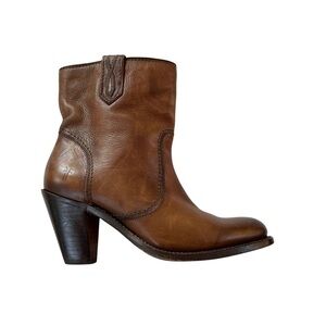 Frye Leather Mustang Stitch Western Cowboy Short Boot Bootie in Brown Size 7